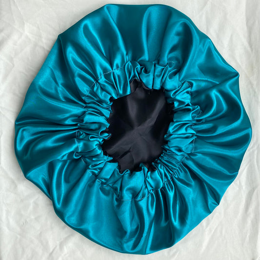 Aqua + Black Bonnet